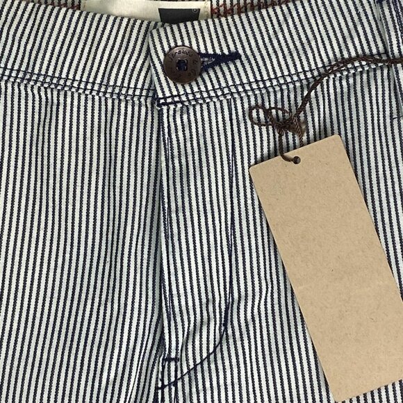 Levi's Womens Striped Cotton Shorts 4 Blue & White Casual Summer Wear Relax Fit - Picture 6 of 11